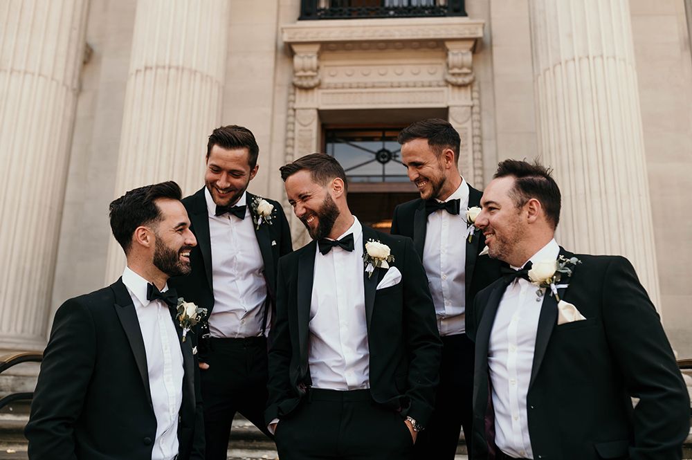 Matching Groomsmen Suits to Your Wedding Theme: A Must-Do Guide