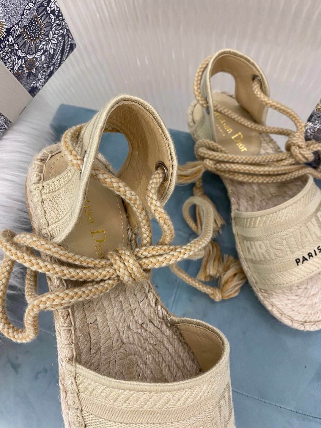 Christian Dior Sommersandale in Dunkelbeige