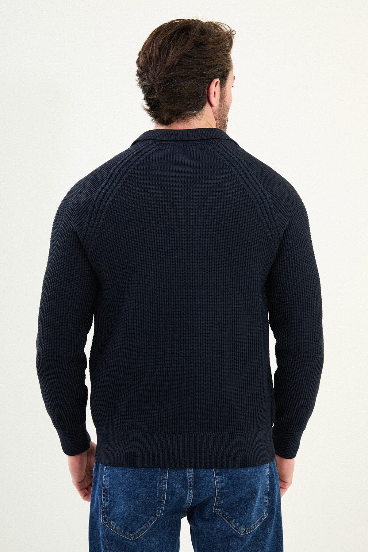 Men’s navy ribbed zip-up polo collar knitwear cardigan, slim fit with full front zipper.
