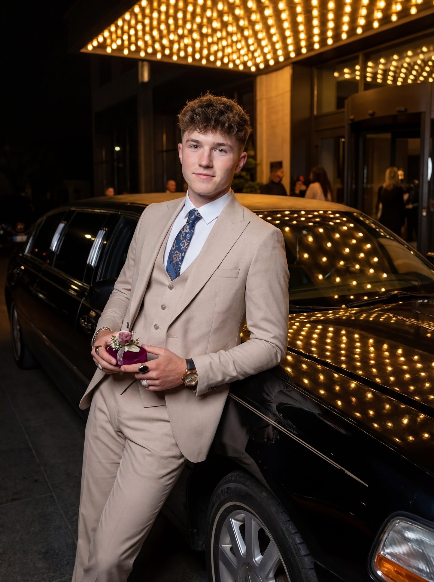 Modern beige prom suit with slim-fit design, perfect for prom kings who want to stand out with sophistication and style.