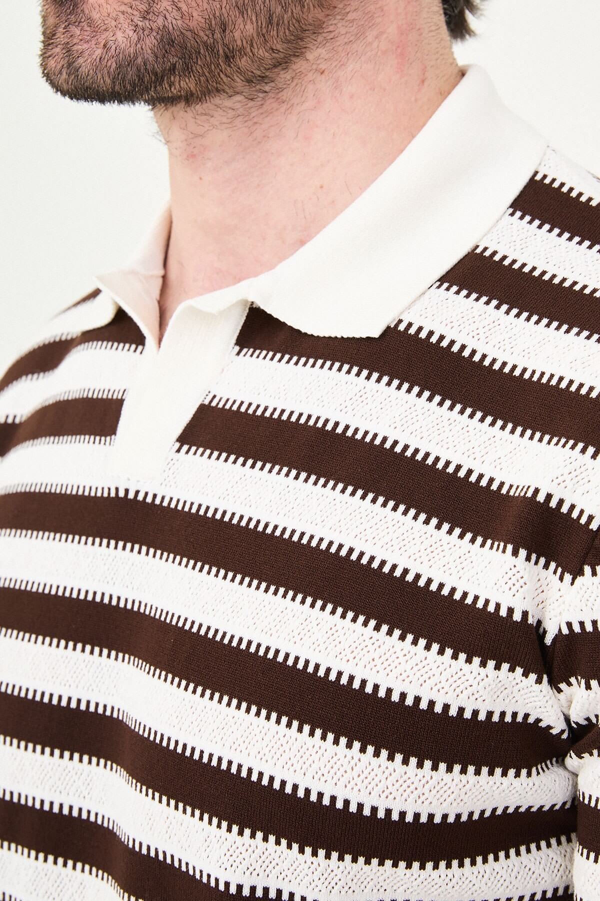 Men’s brown slim fit knitwear polo T-shirt with lapel collar, styled for smart-casual summer fashion.