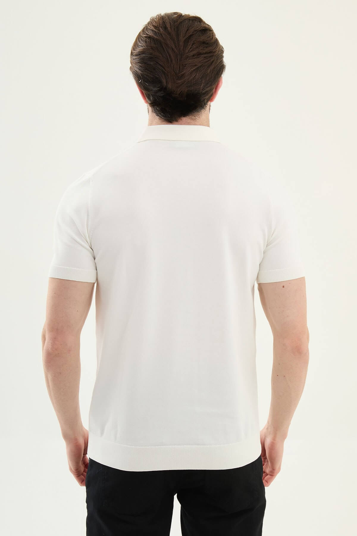 Men’s ecru slim fit cotton polo shirt with short sleeves, lightweight breathable fabric, clean minimal casual style