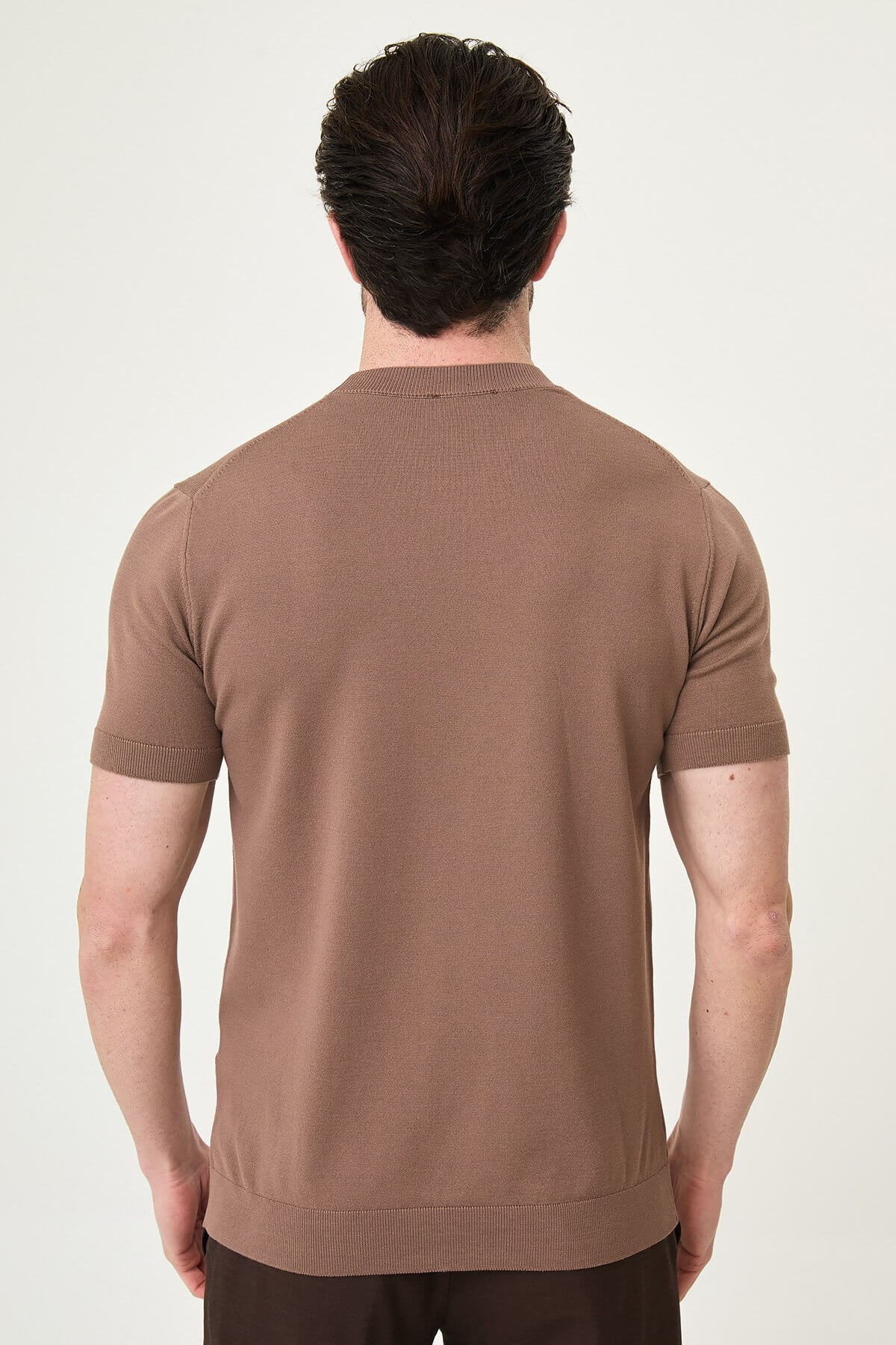 Men’s light brown slim fit crew neck knit t-shirt with short sleeves, cotton stretch fabric, smart casual modern style