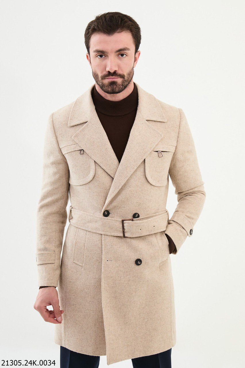 Manteau d'hiver beige ceinturé pour homme avec fermeture à boutons