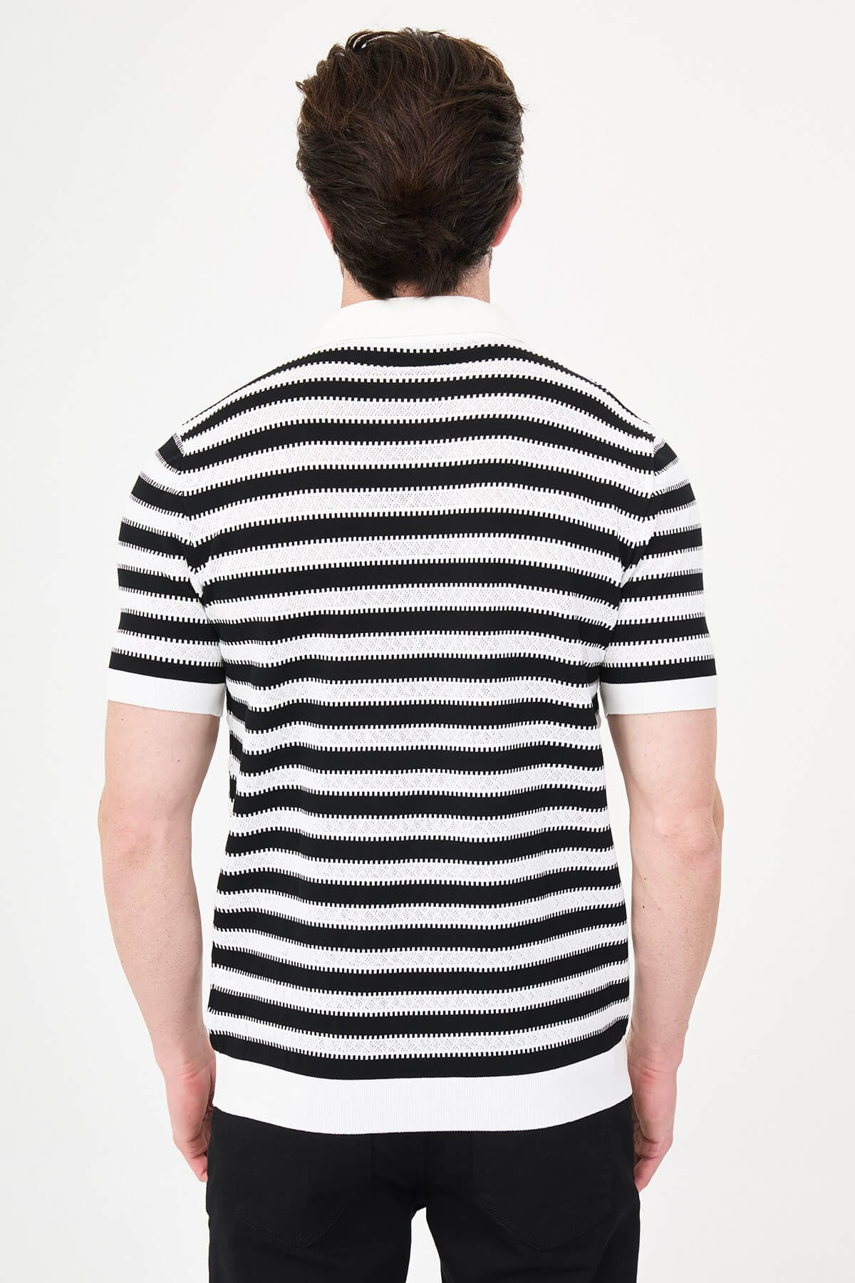 Men’s black slim fit lapel collar knitwear polo T-shirt with short sleeves, styled for smart-casual summer fashion.