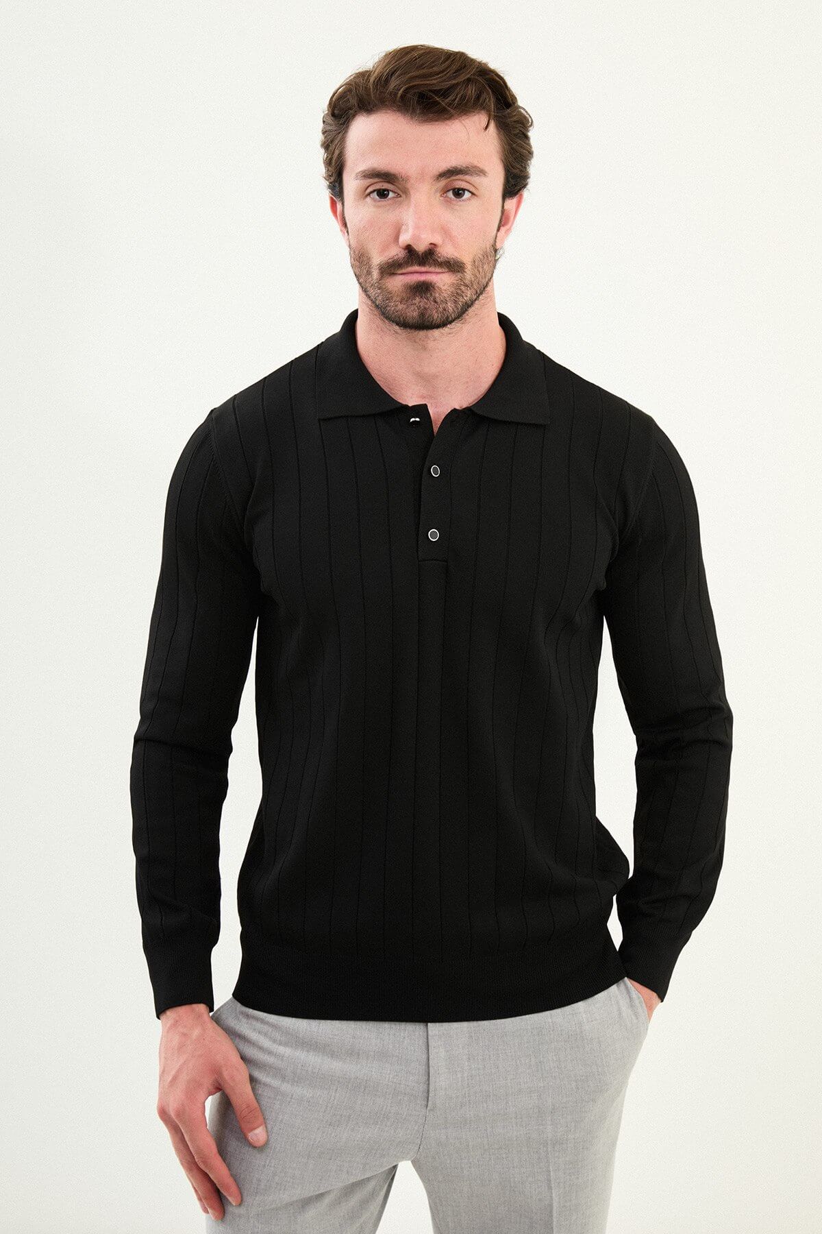 Men’s Black Ribbed Polo Sweater. L