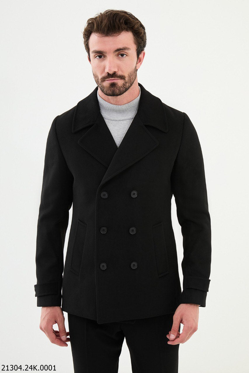 Urban Elegance Schwarzer asymmetrischer Peacoat mit Knöpfen.