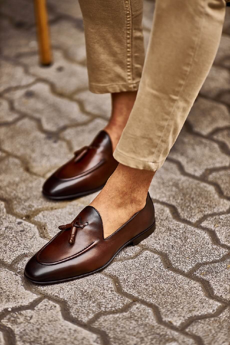 Brown Tassel Loafers: Elevate Your Style with Timeless Sophistication HolloMen Brown Tassel Loafers: Elevate Your Style with Timeless Sophistication HolloMen