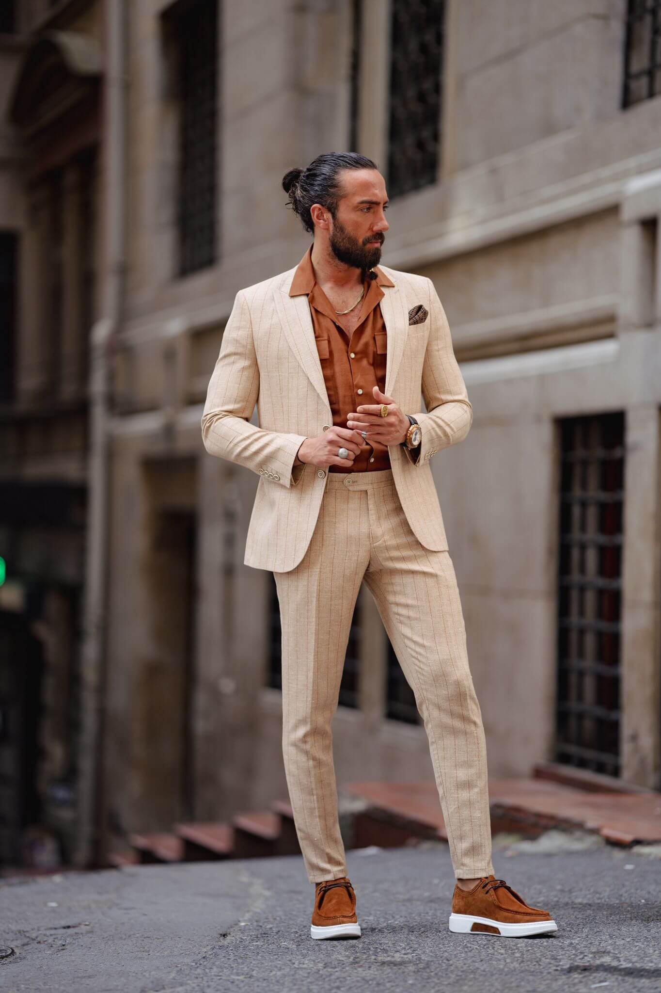Men's Striped Beige Linen Suit - The Ultimate Summer Statement