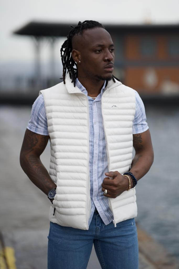Classic white puffer down vest with a comfortable fit