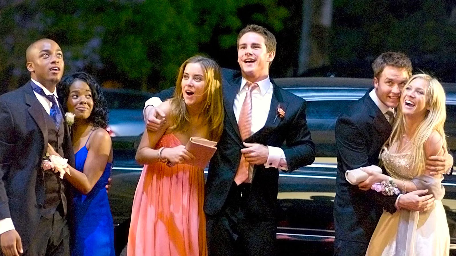Prom Night and Beyond: How to Wear Your Suit After Prom – HolloMen