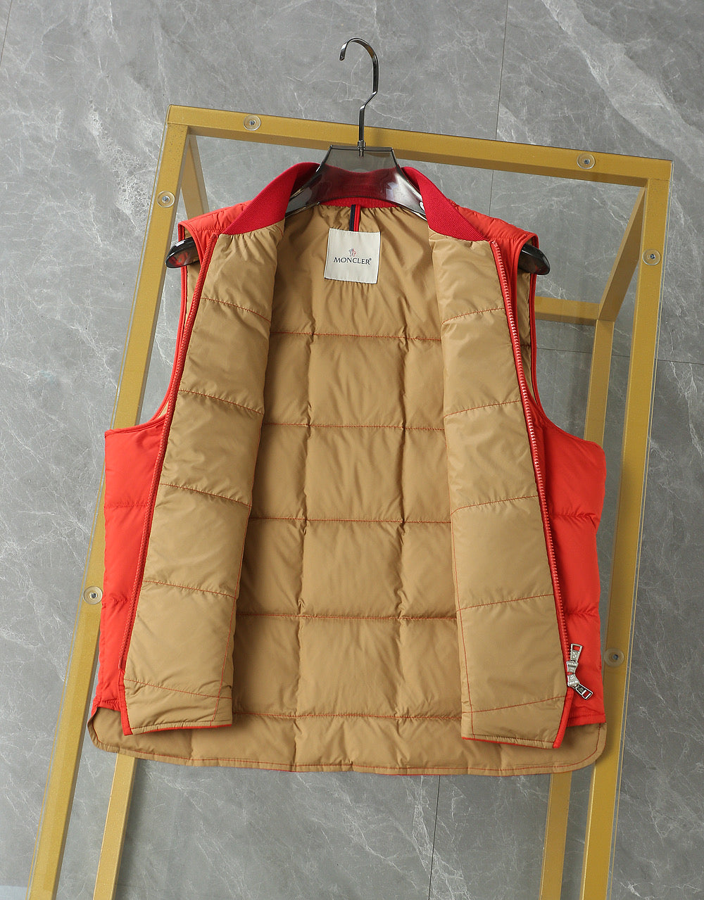 Moncler Elberton Square-Quilted Down Gilet – Red Quilted Vest