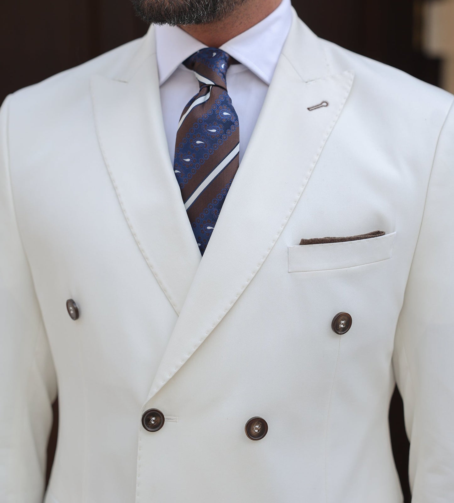 Men’s White Double-Breasted Slim-Fit 2-Piece Suit.