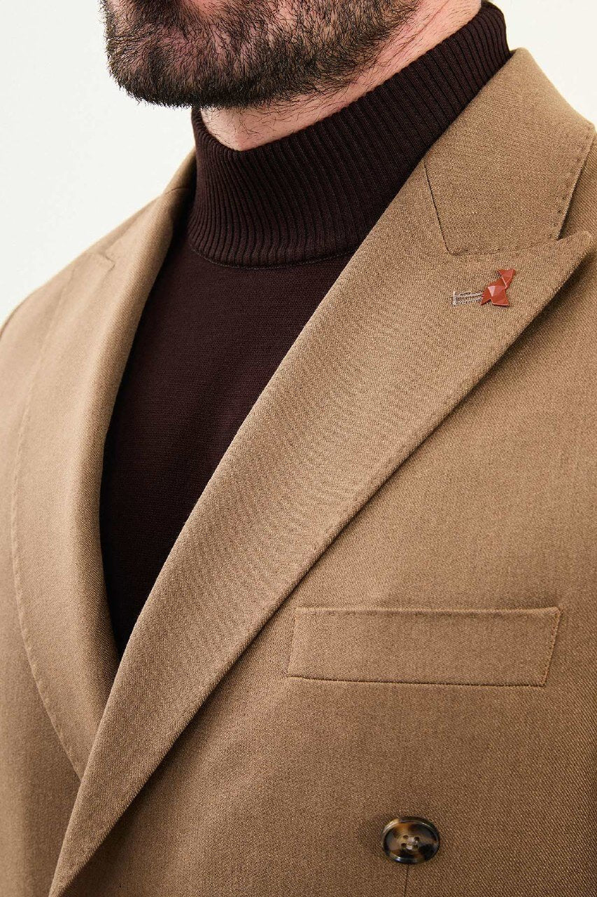 Men’s chocolate brown slim-fit double-breasted wool-blend suit with wide peak lapels, barchetta chest pocket, tortoiseshell buttons