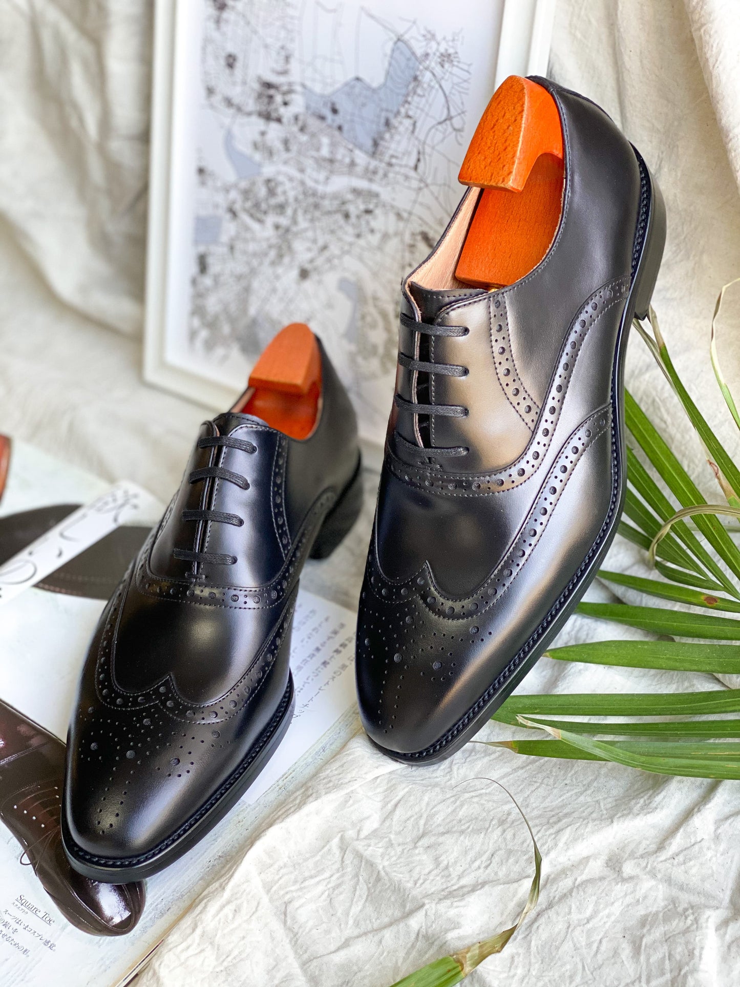 Classic Black Wingtip Oxford Shoes – HolloMen - Main Image