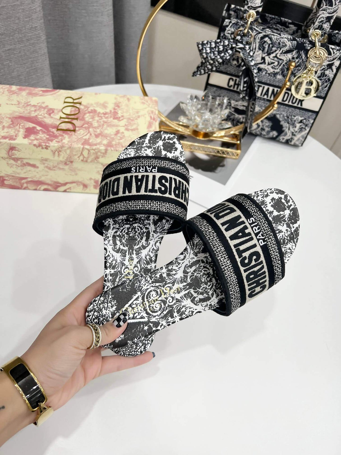 Christian Dior Bandana Dway Slides Svarta & Vita