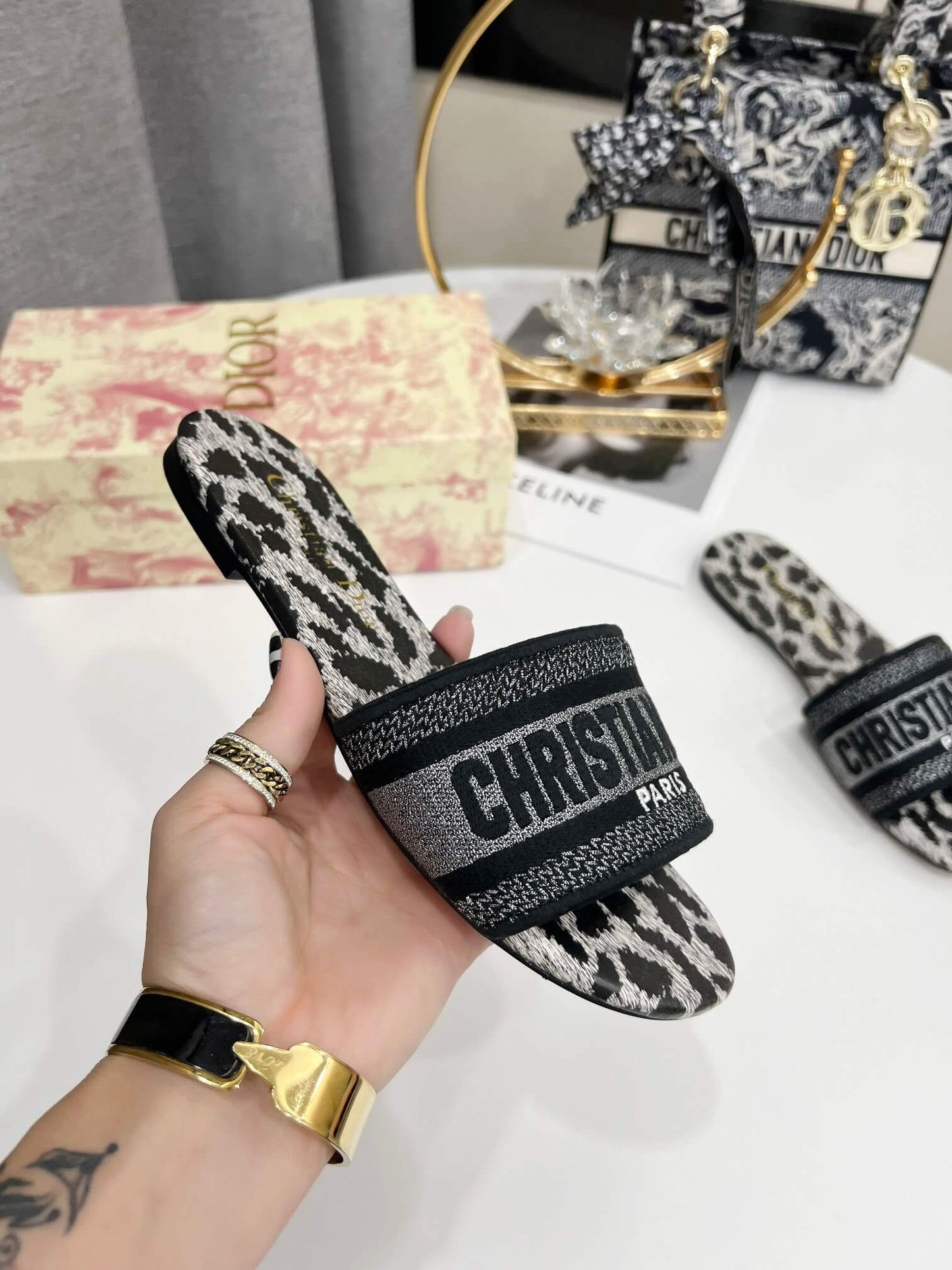 Christian Dior Bandana Dway Slippers Leopardmönster
