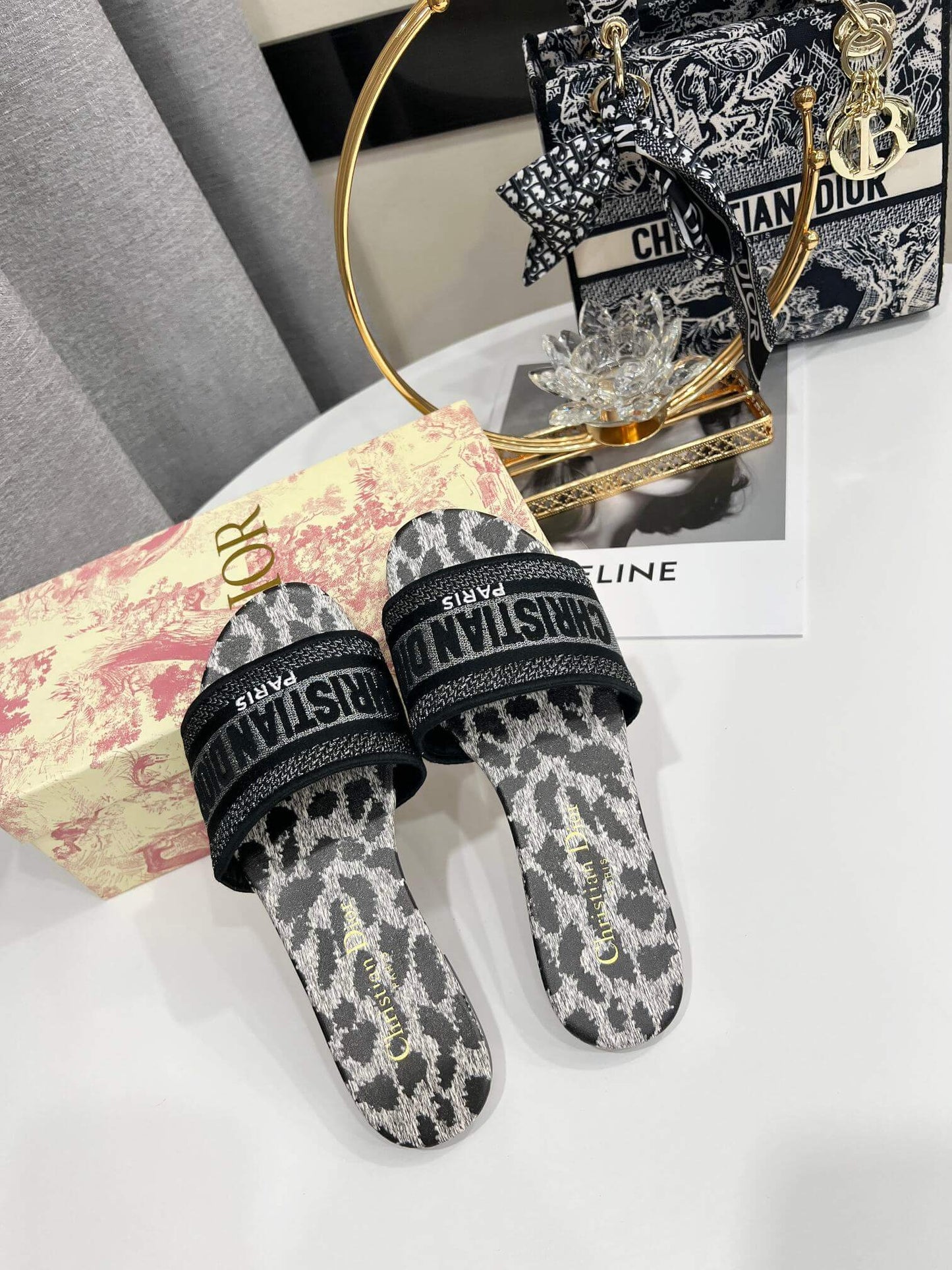 Christian Dior Bandana Dway Slippers Leopardmönster