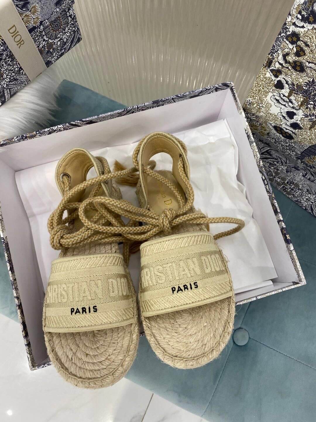 Christian Dior Sommersandale in Dunkelbeige