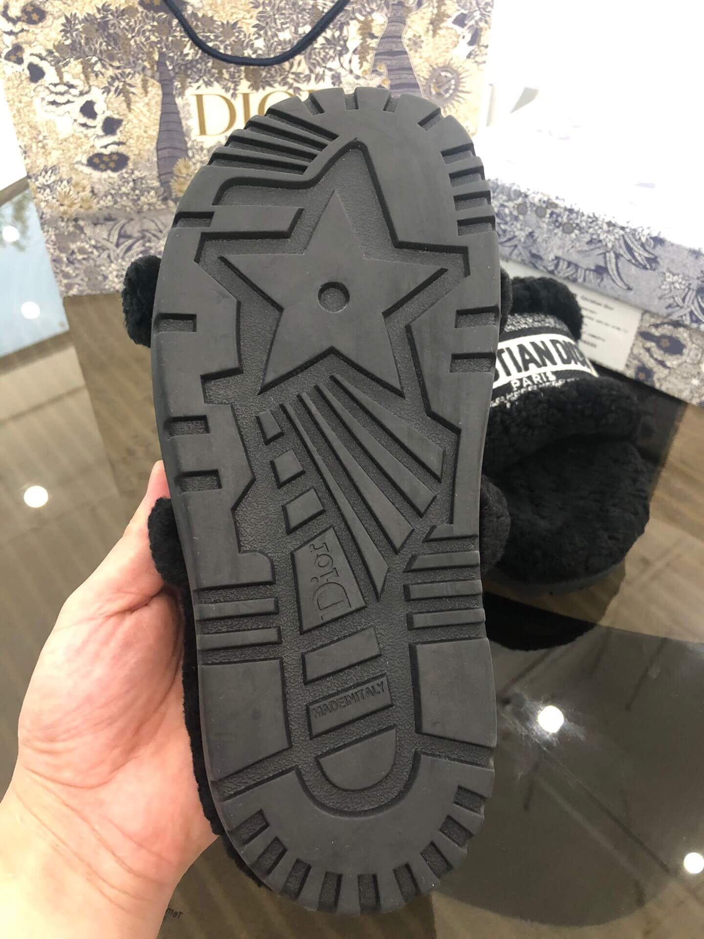 Christian Dior Dway Schwarze Shearling Pelz Logo Chunky Slides