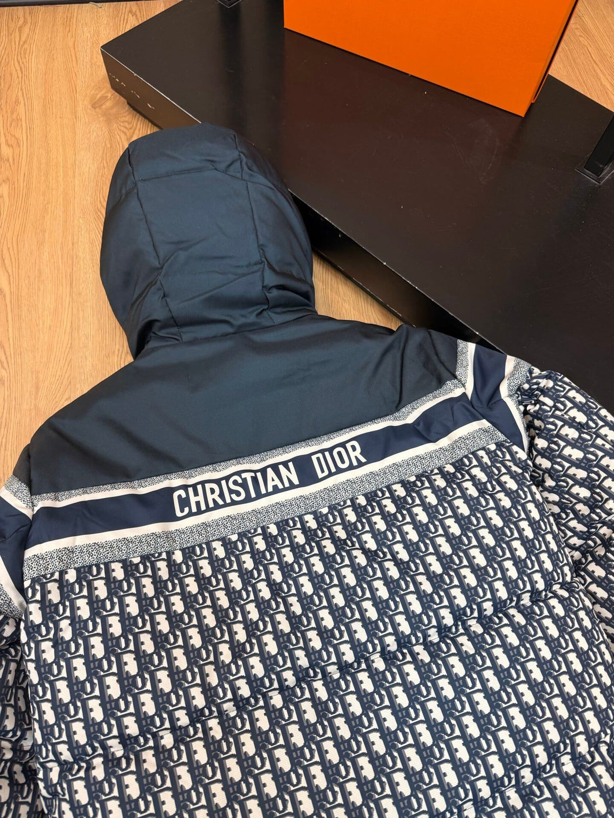 Dior Oblique Reversible Cropped Hooded Puffer Jacket – Blue &amp; Ecru