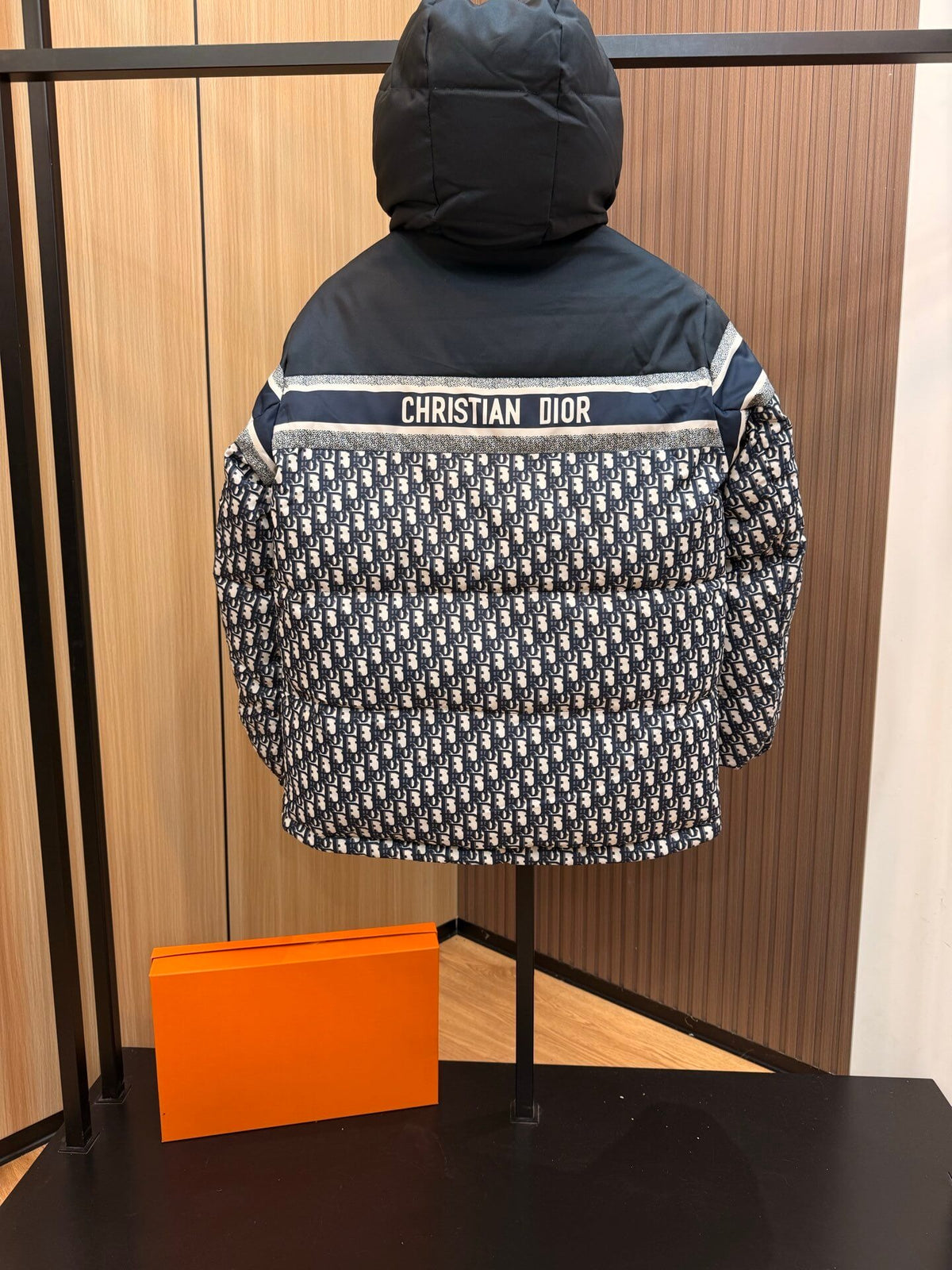 Dior Oblique Reversible Cropped Hooded Puffer Jacket – Blue &amp; Ecru
