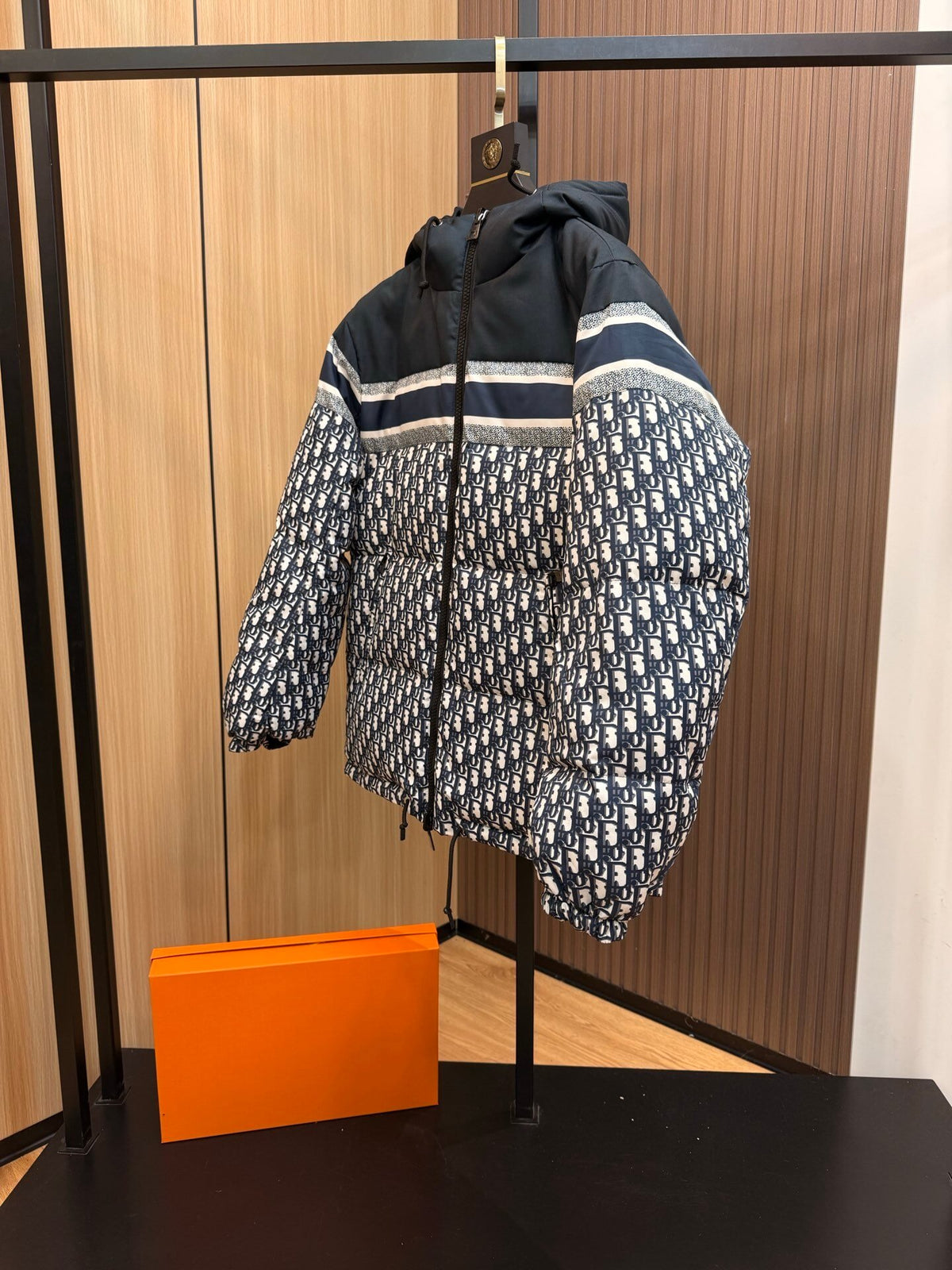 Dior Oblique Reversible Cropped Hooded Puffer Jacket – Blue &amp; Ecru