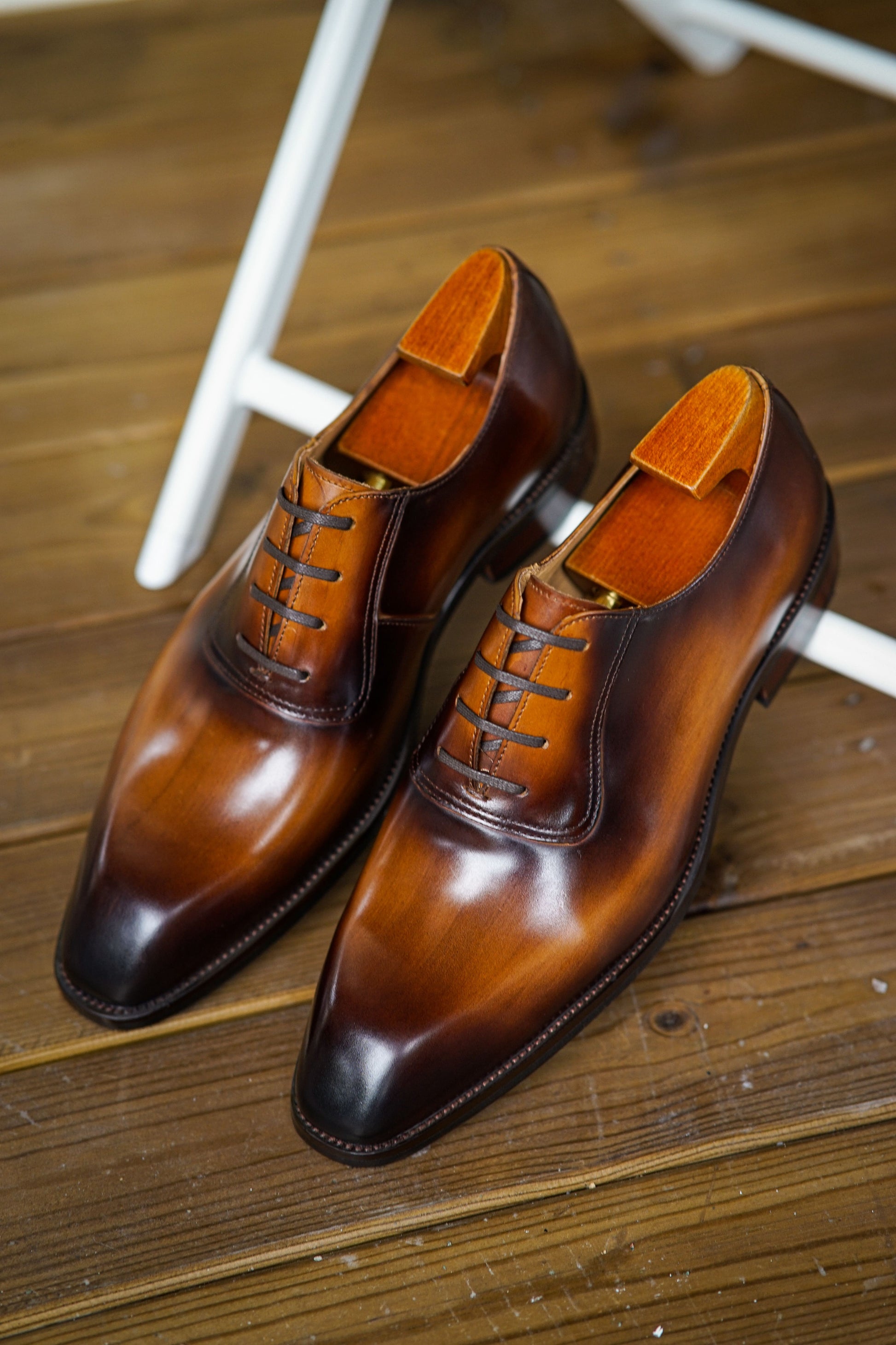 Classic Brown Oxford Shoes for Men | Luxury Formal Footwear HolloMen Classic Brown Oxford Shoes for Men | Luxury Formal Footwear HolloMen