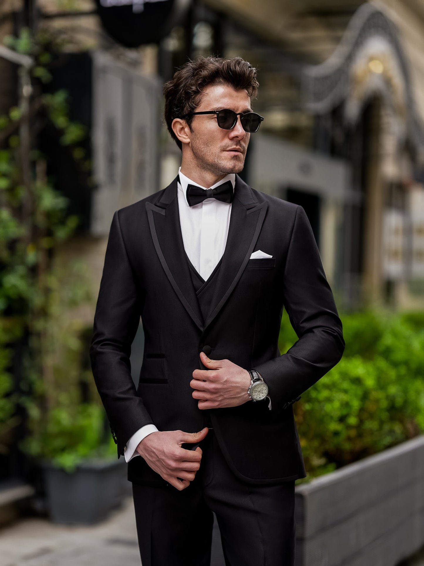 Men's Slim-Fit Peak Lapel 3-Piece Tuxedo.