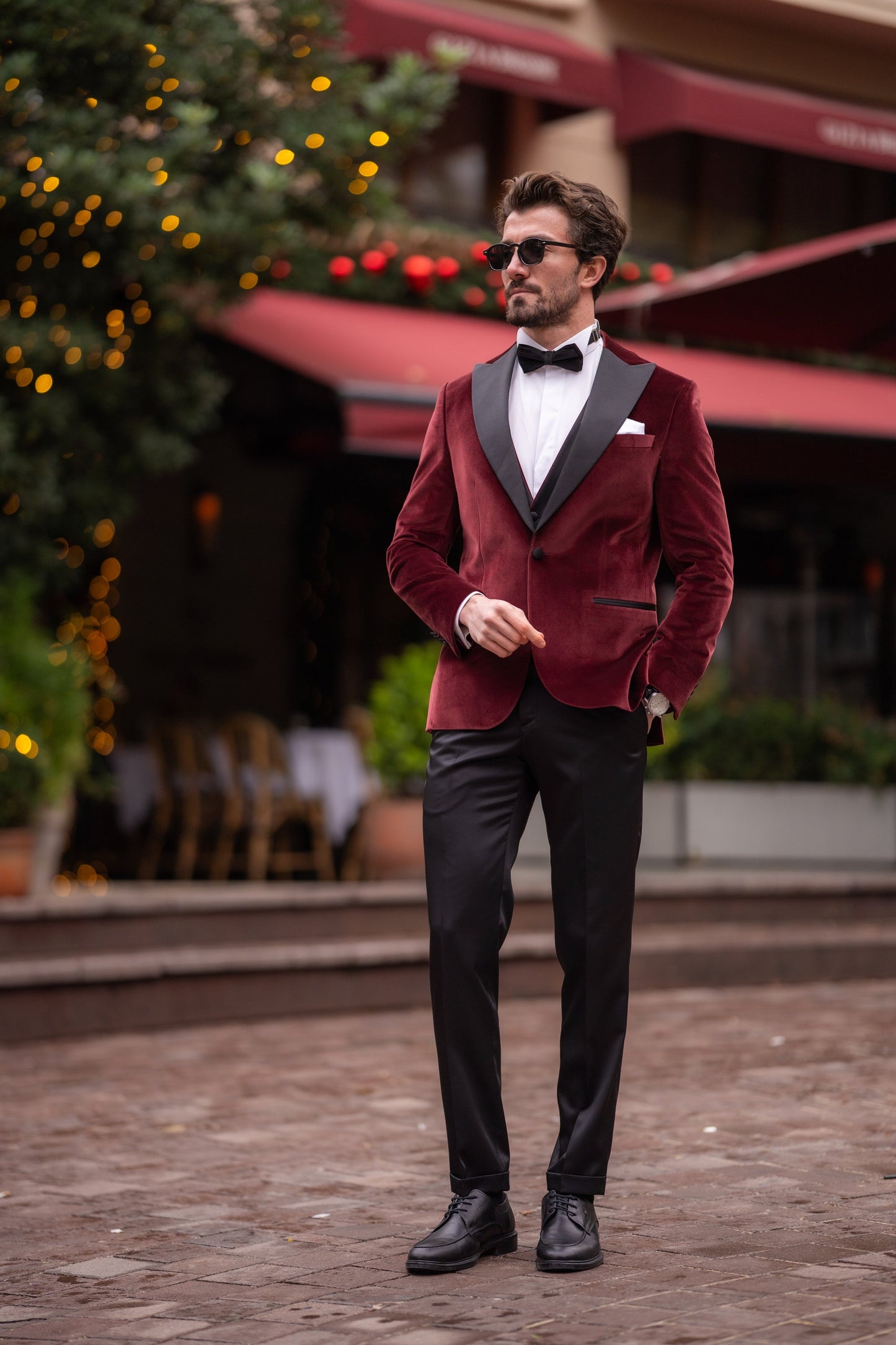 Men’s Bordeaux Velvet Peak Lapel 3-Piece Tuxedo.