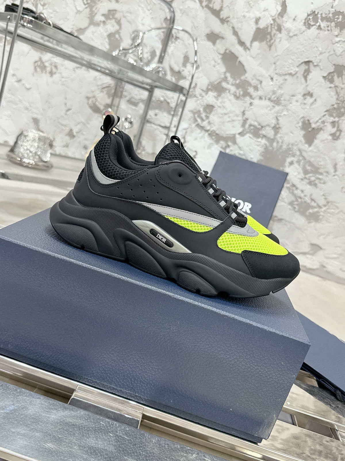 Dior B22 Volt Mesh Runner Sneakers – HolloMen