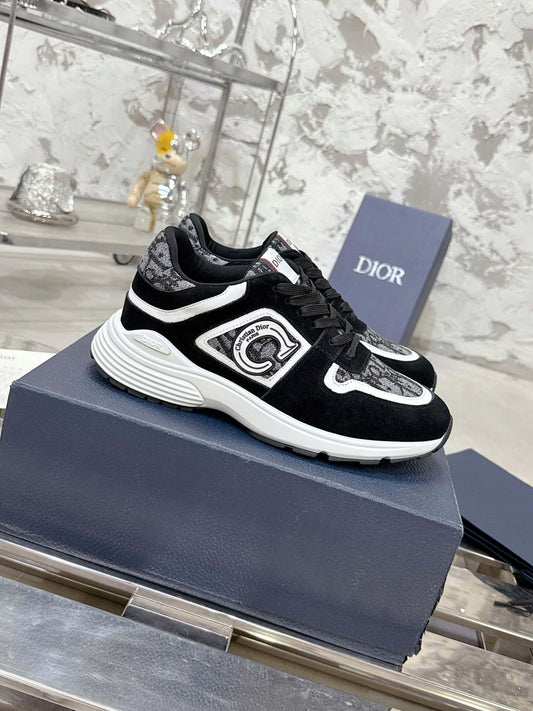 Dior B23 High-Top White/Black Sneaker