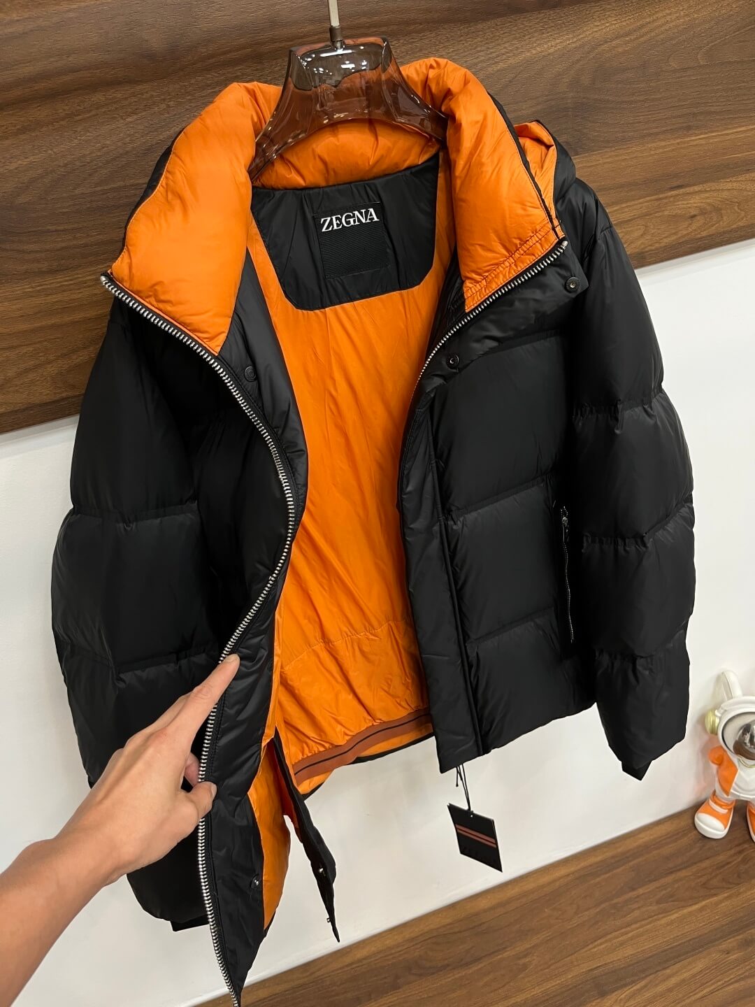 Ermenegildo Zegna Puffer Men's Down Jacket- Black