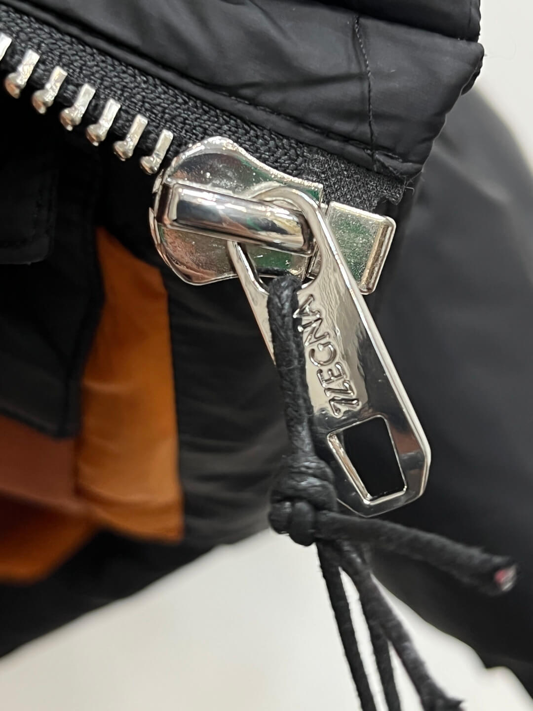 Ermenegildo Zegna Puffer Men's Down Jacket- Black