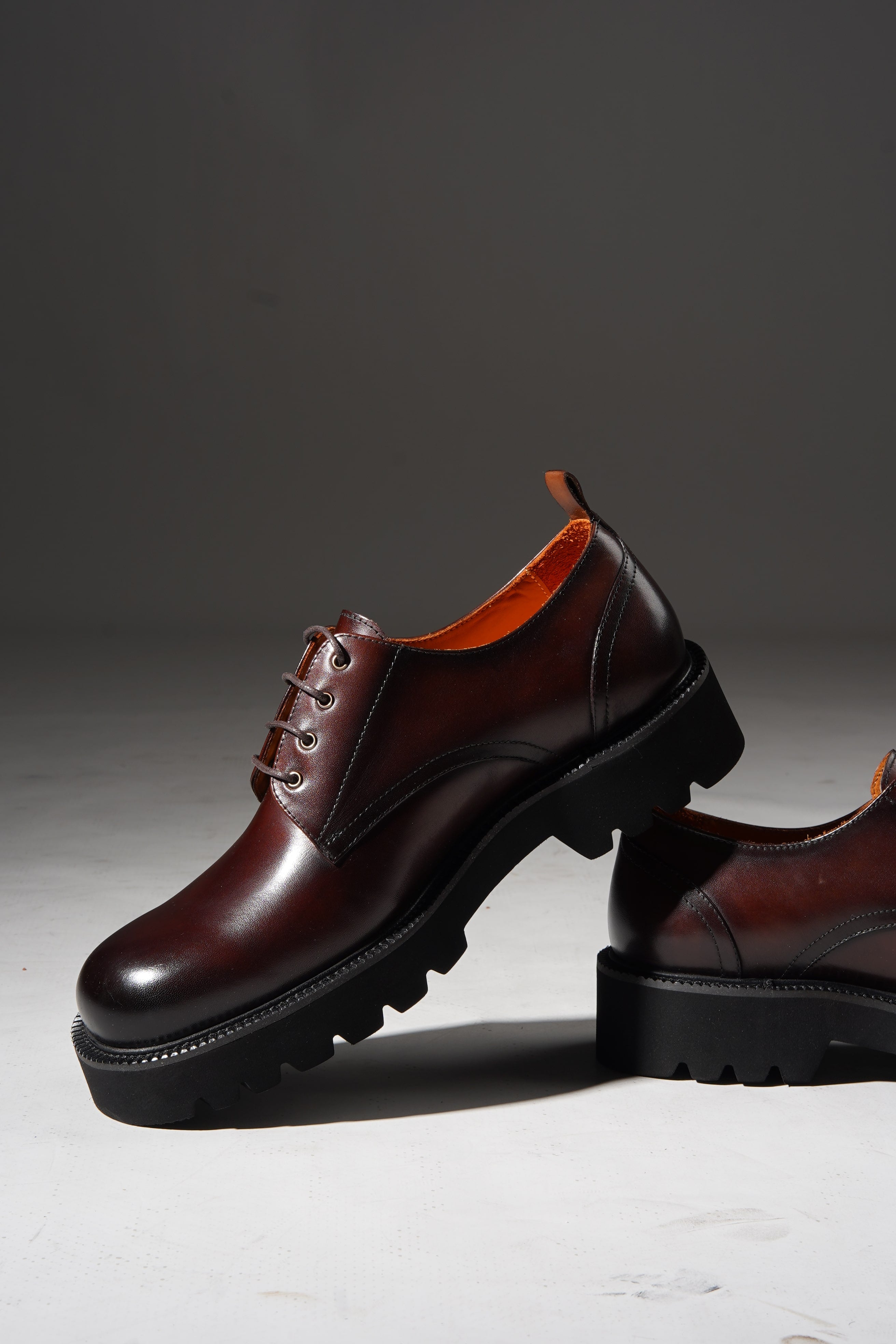 HolloMen Brown Chunky Sole Leather Derby Shoes.