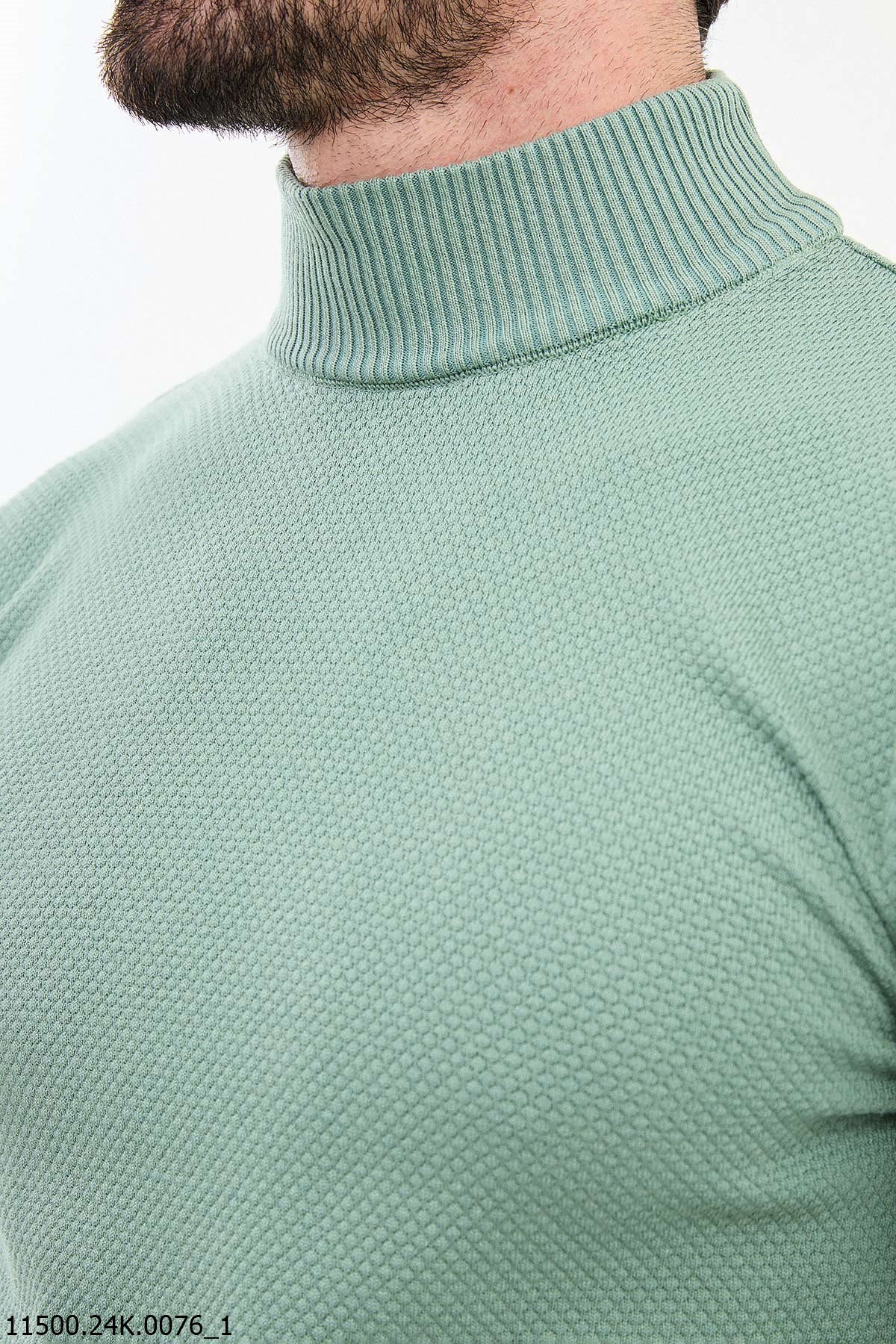 HolloMen Mint Green Textured Turtleneck