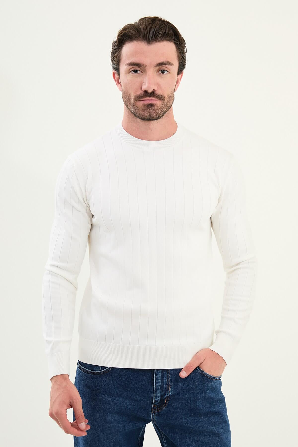 AXIST men’s white ribbed slim fit knit sweater