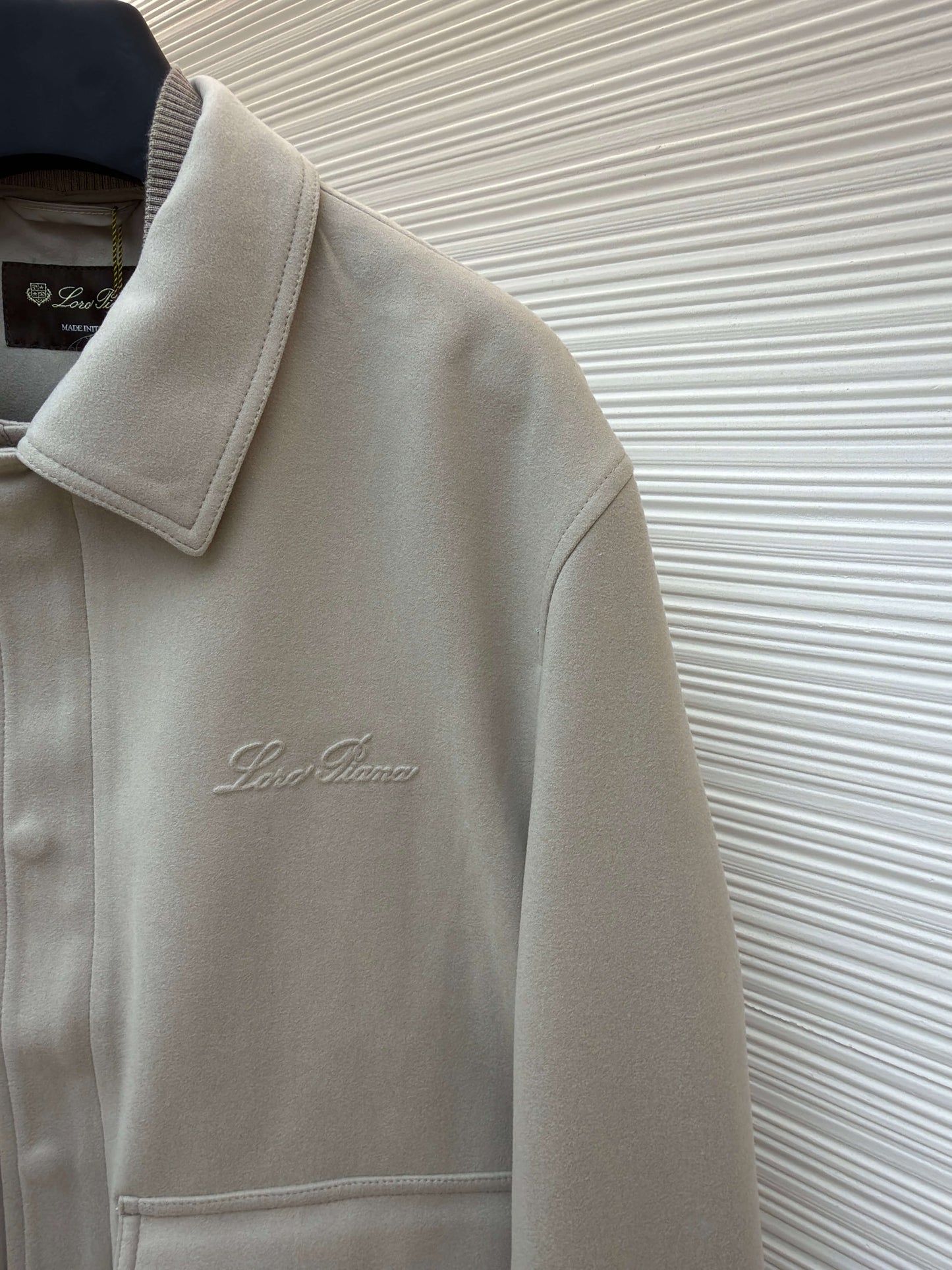 Chaqueta de cachemira con cuello alto y bolsillo de Loro Piana - Beige claro