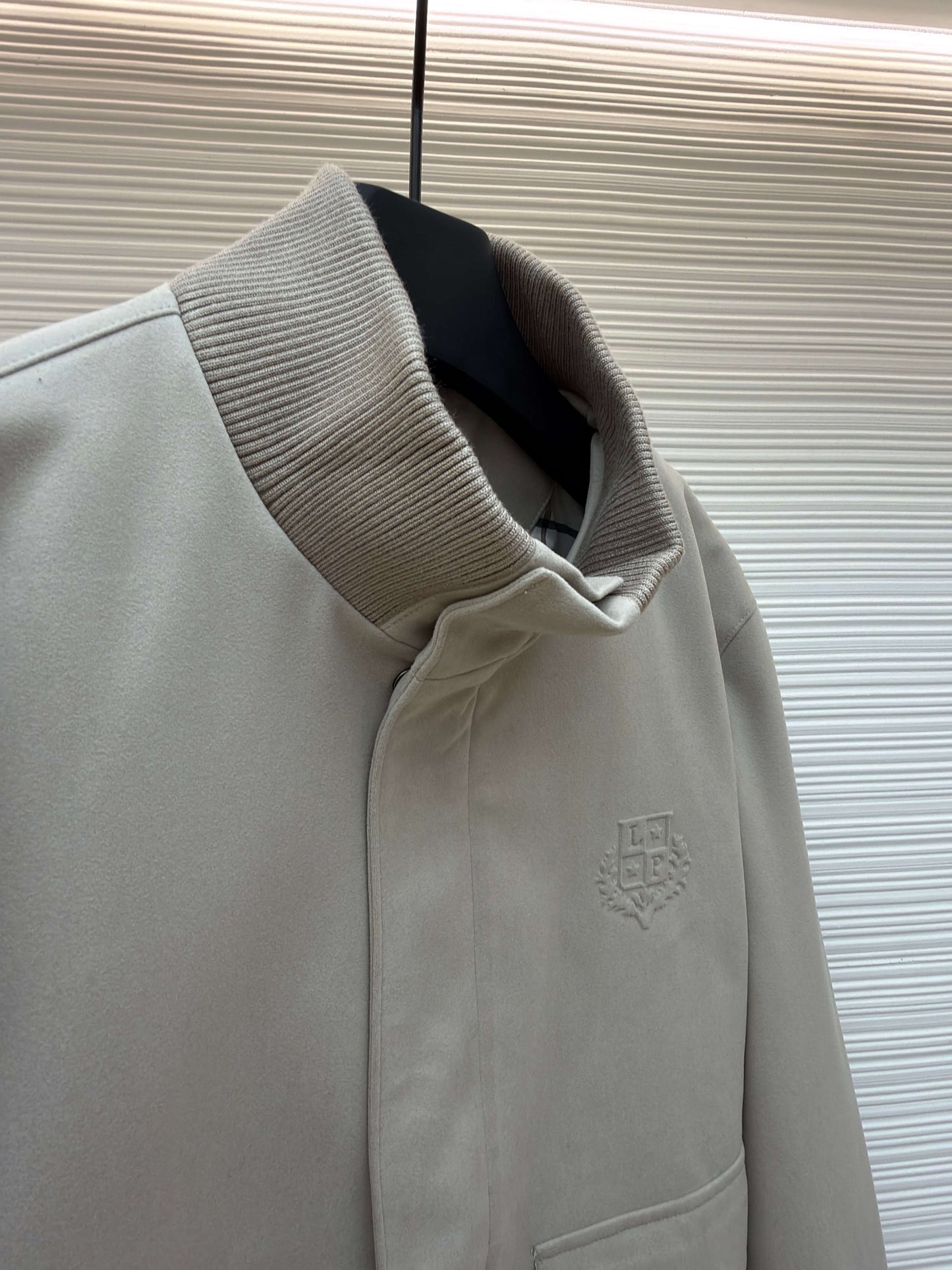 Loro Piana Veste en Cachemire à Col Montant-Beige