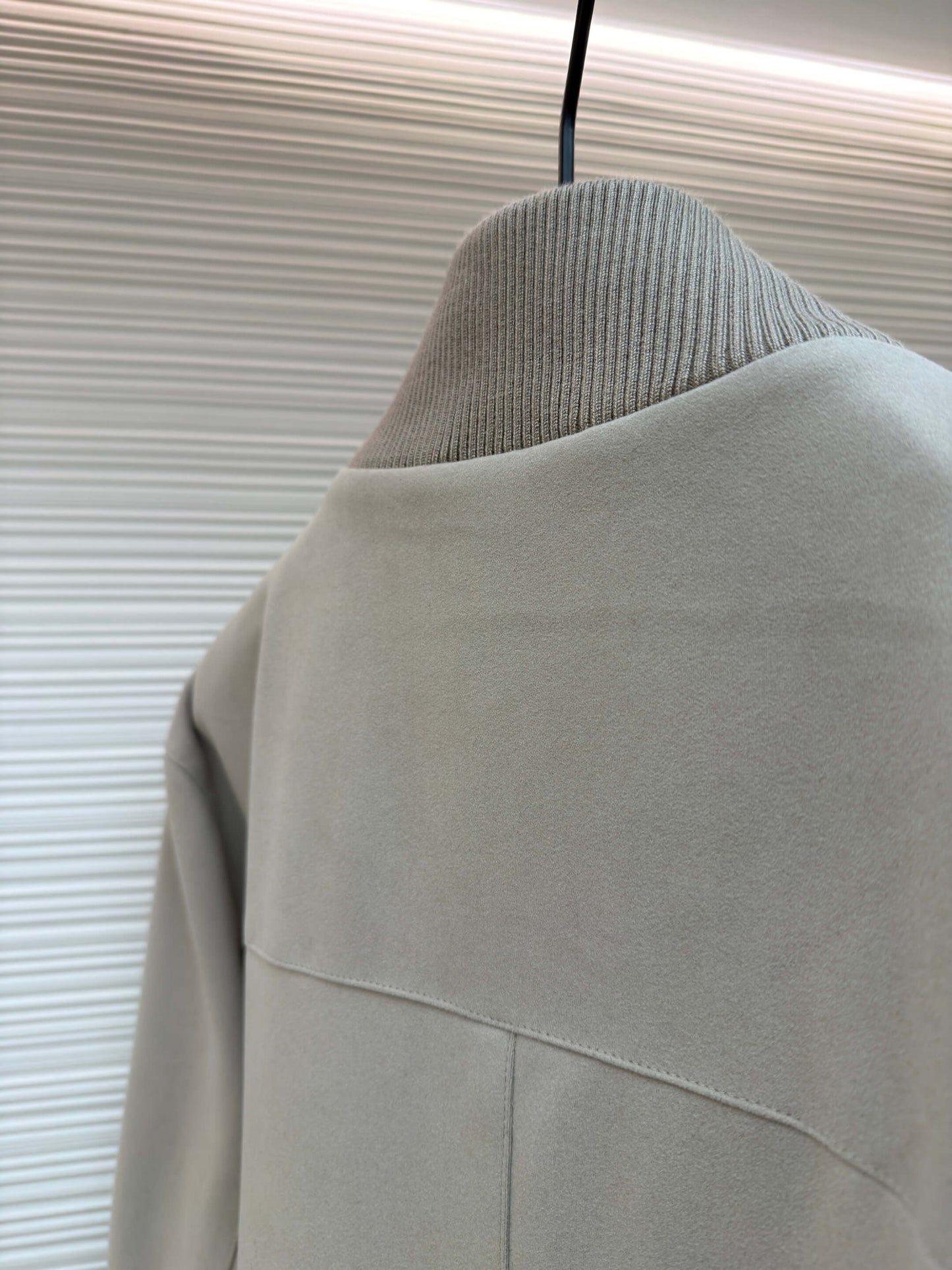 Loro Piana Veste en Cachemire à Col Montant-Beige