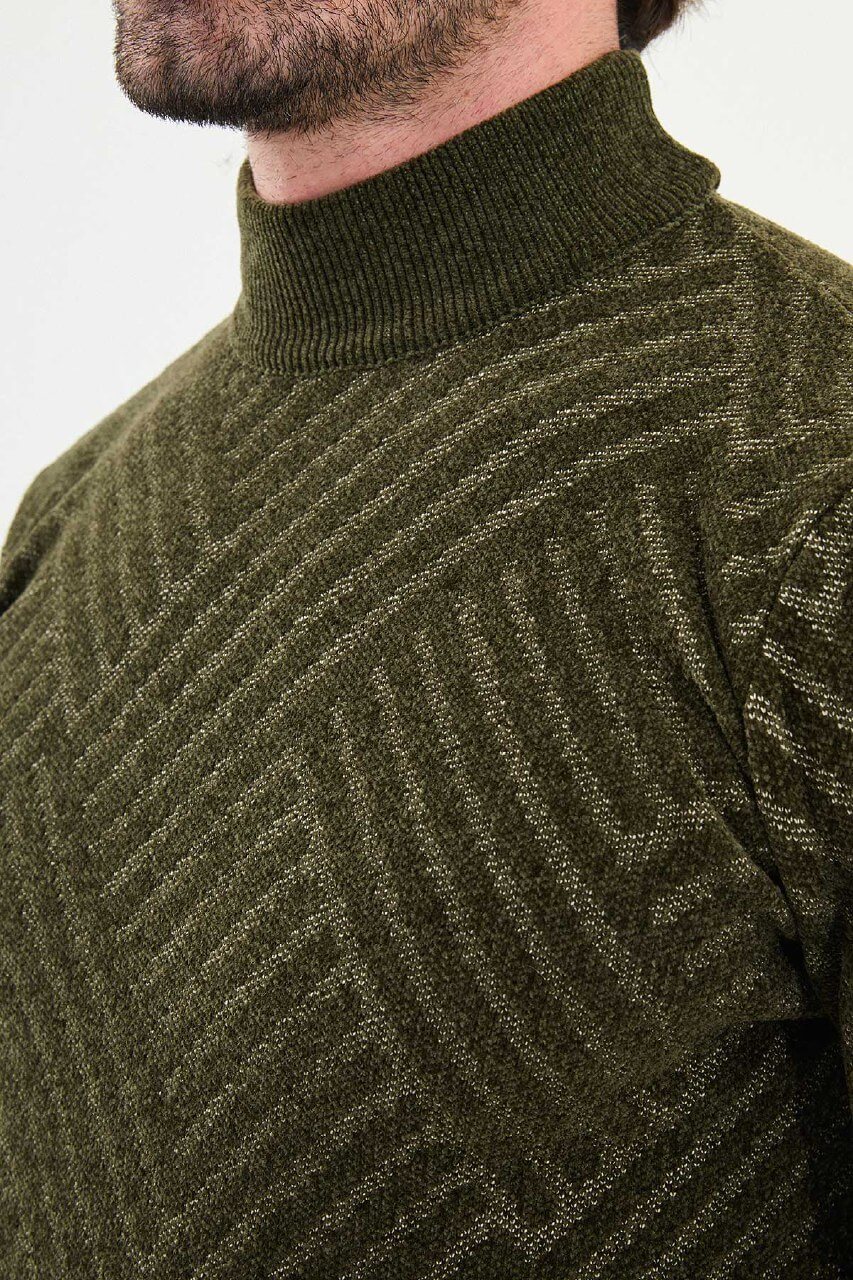 model wearing khaki patterned slim fit turtleneck knitwear sweater with beige trousers.