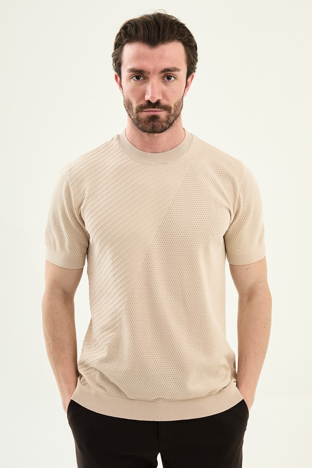 Men’s beige slim fit textured crew neck T-shirt with diagonal knit pattern, short sleeves, modern casual style