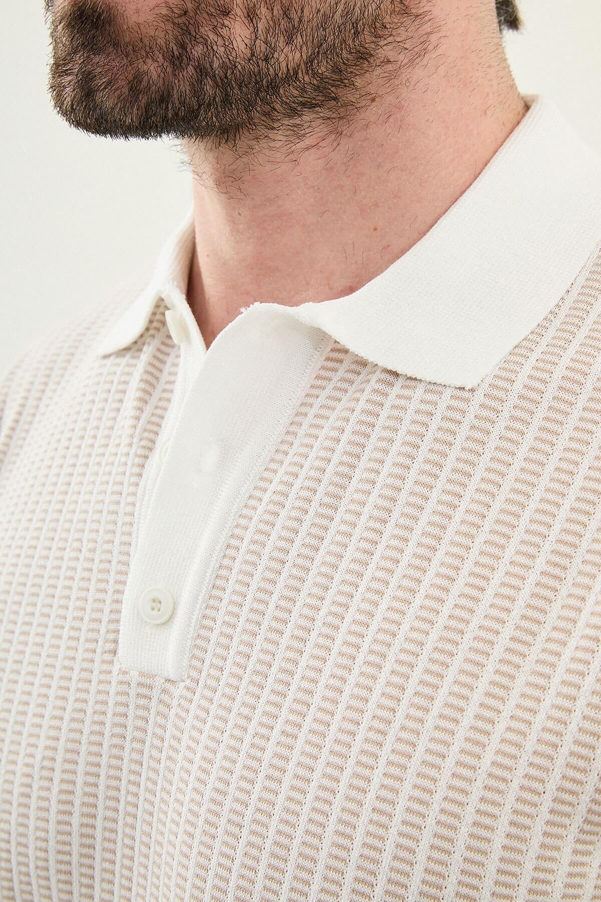 Men’s beige slim fit textured knit polo shirt with vertical pattern and contrast collar smart casual summer style