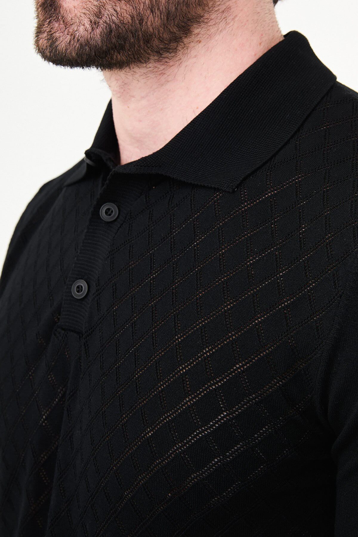 Men’s black slim fit knit polo T-shirt with textured diamond pattern, short sleeves, tailored fit, smart casual style