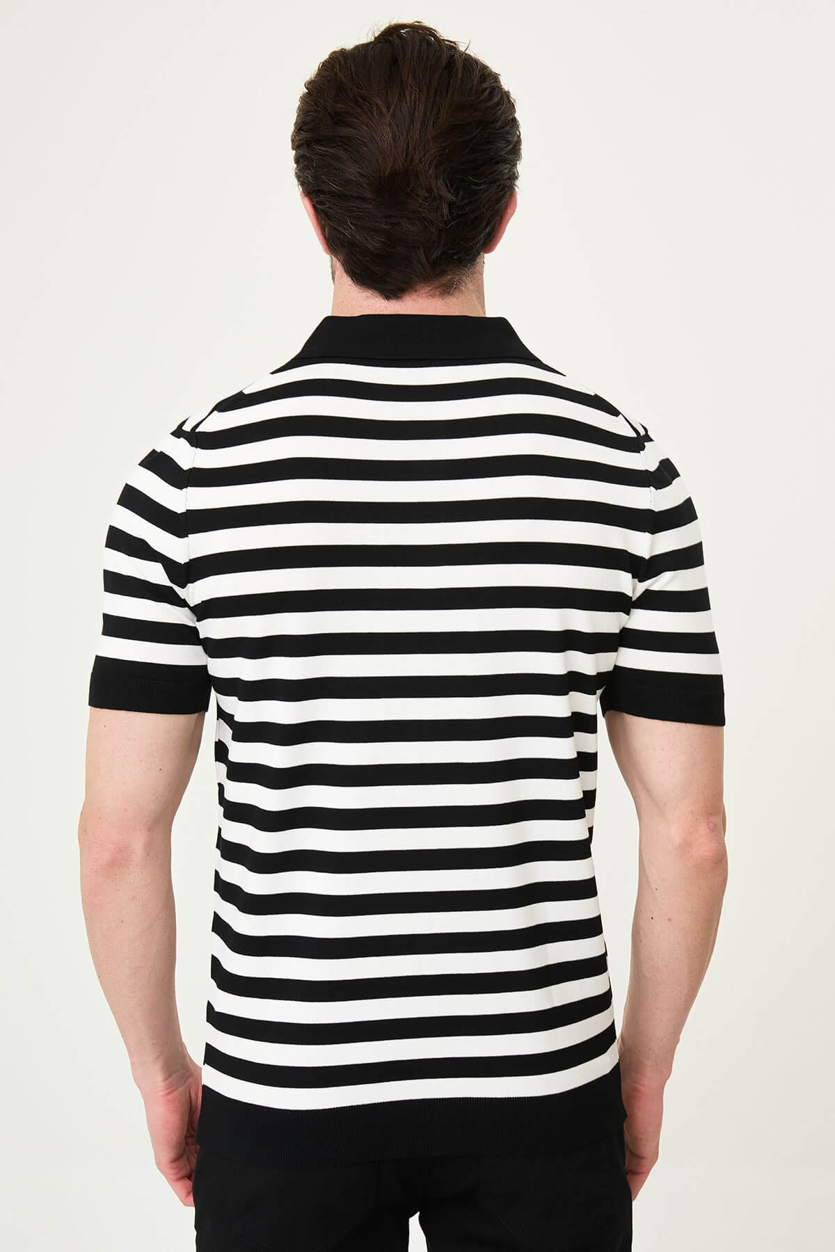 Men’s black and white striped knit polo shirt with short sleeves, slim fit, breathable cotton fabric, smart casual outfit