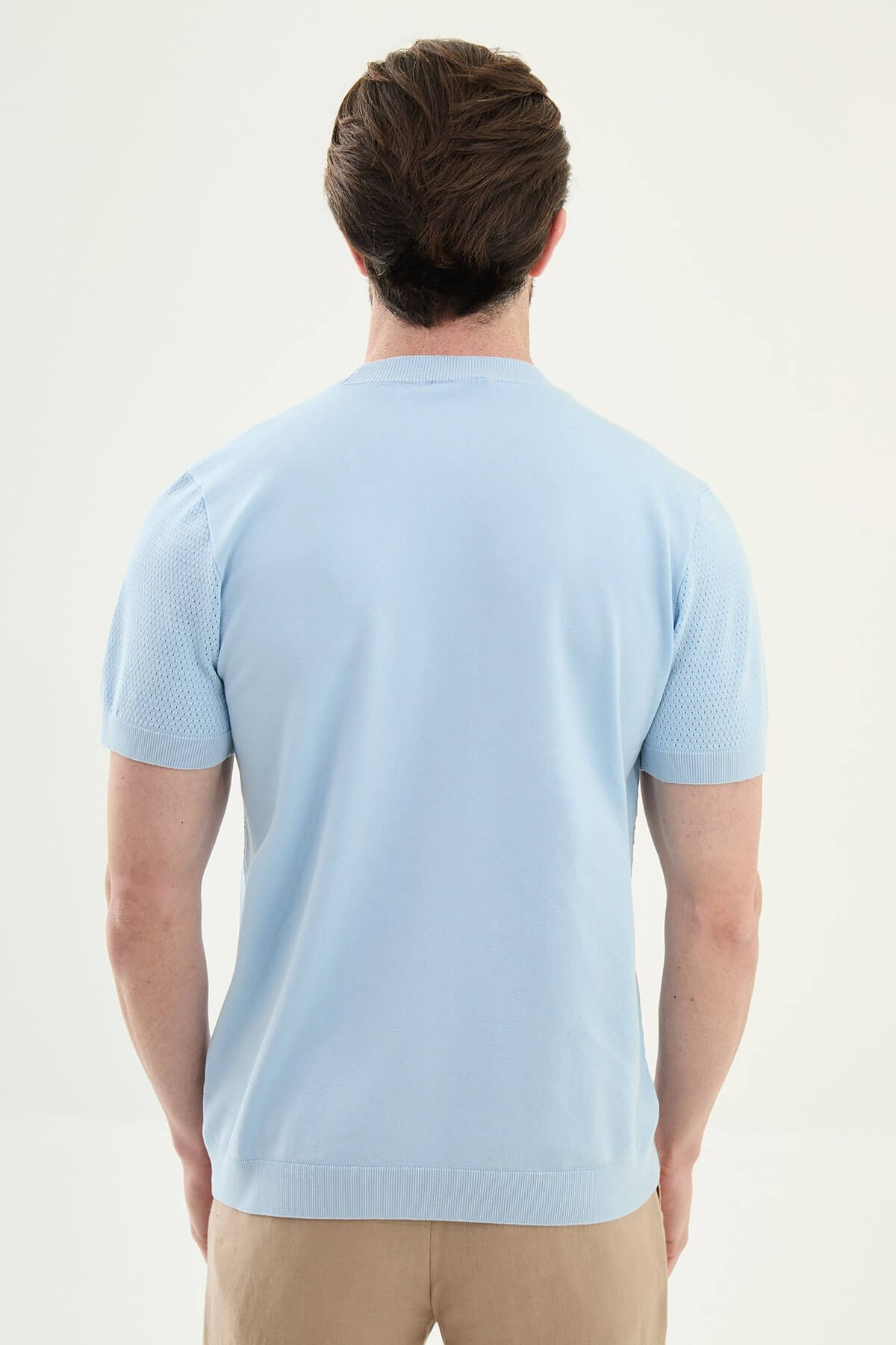 Men’s blue slim fit textured crew neck T-shirt with diagonal knit detail, short sleeves, modern casual style
