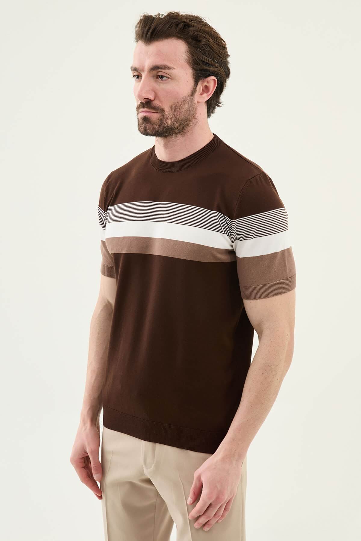 Men’s brown slim fit striped knit t-shirt with white and beige horizontal stripes modern smart casual style