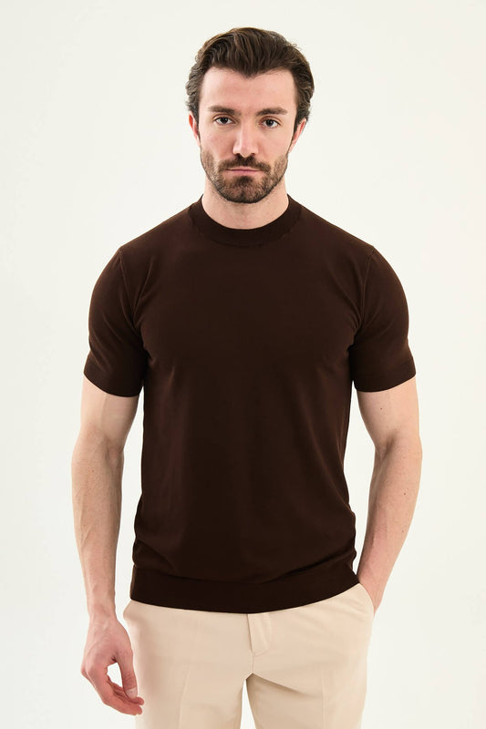 Men’s brown slim fit crew neck knit t-shirt with short sleeves, soft cotton fabric, modern smart casual summer style