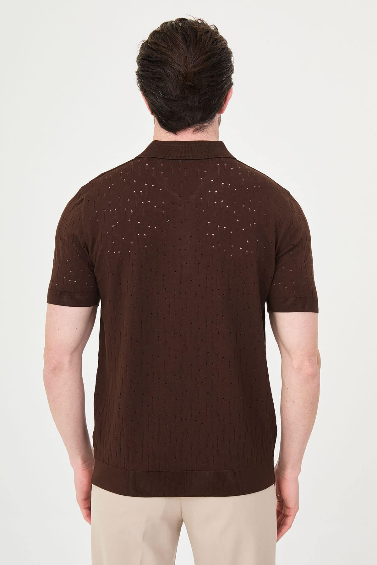 Men’s brown slim fit polo collar zippered knit t-shirt with short sleeves, breathable viscose stretch fabric, smart casual style