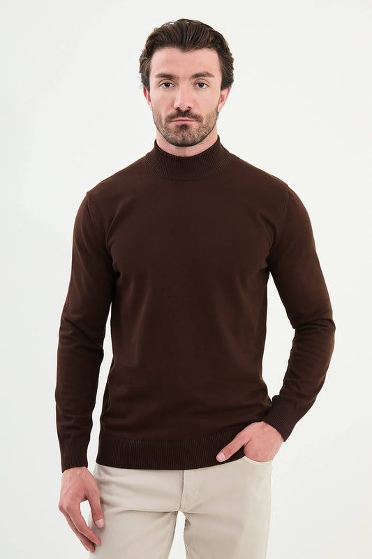 men’s slim fit brown turtleneck knitwear sweater from the Fall-Winter collection.